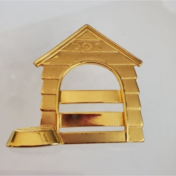 JJ Gold Plated Dog House Pin Brooch lapel pin - Picture 2 of 7